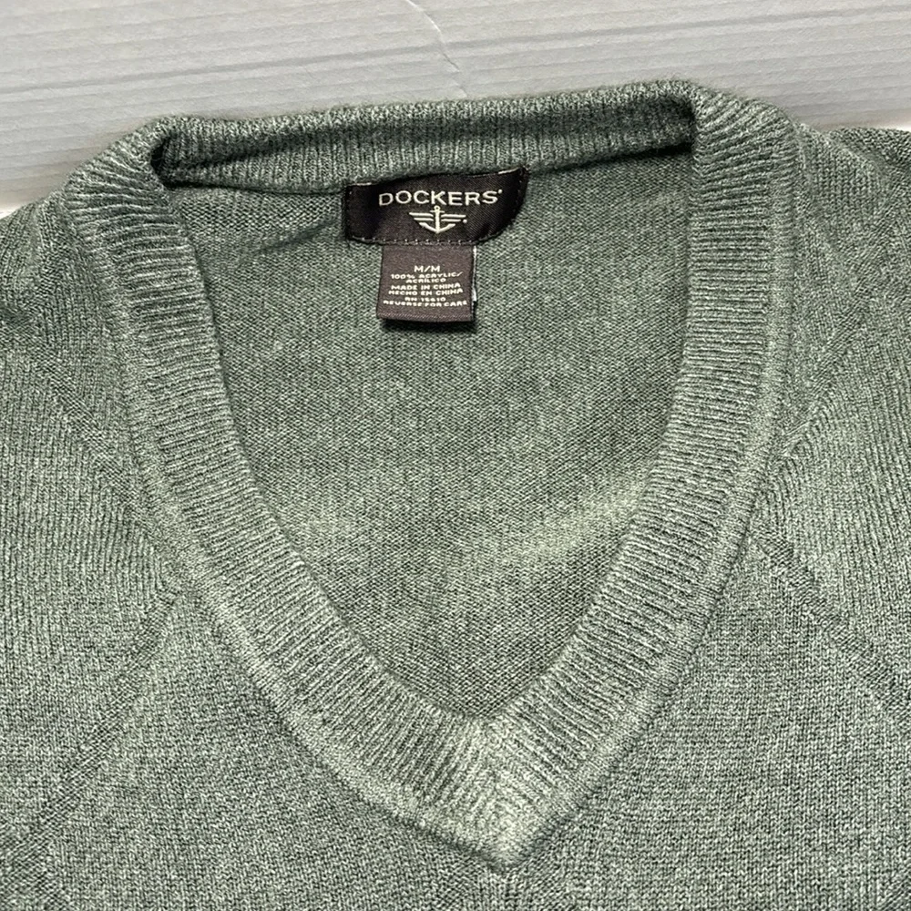 Dockers V-Neck Argyle Sweater Mens Size M Green Pullover Ribbed Geometric NWOT - Picture 4 of 9